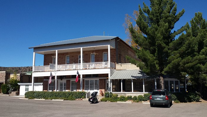 Find peace During Your Fort Davis Adventure with the Right Hotel post thumbnail image