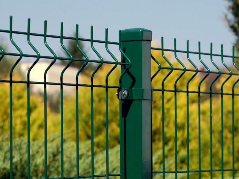 Add Color to Your Yard with Colored Plastic Fence Panels post thumbnail image