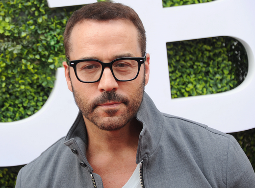 Jeremy Piven: Balancing Success and Stardom post thumbnail image