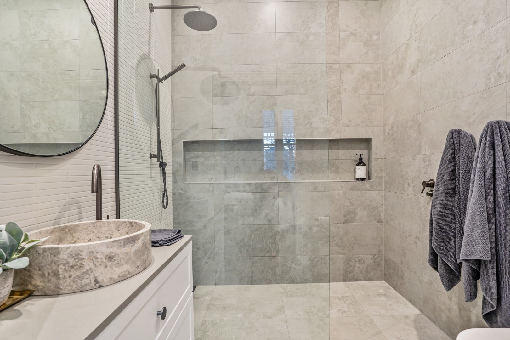 Luxury Bathroom Renovation: Elevating Your Auckland Home post thumbnail image